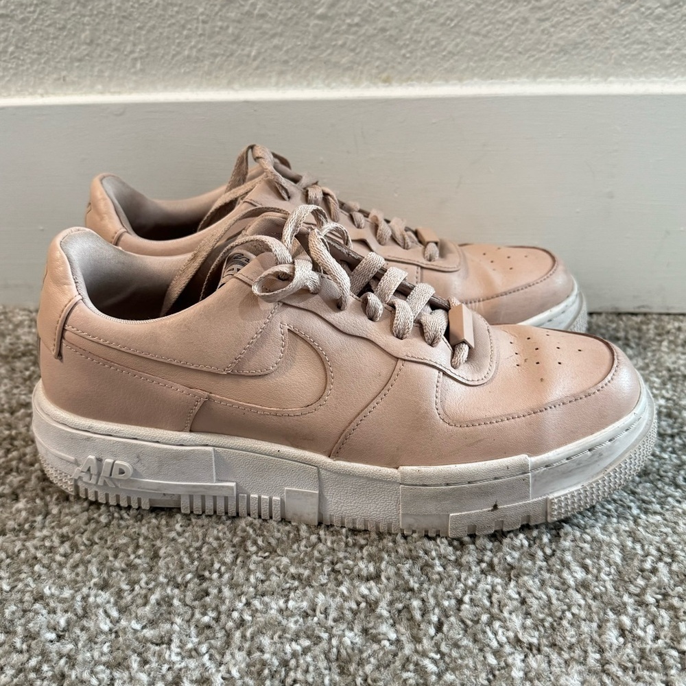 Nike Womens Air Force 1 Low Pixel Sneakers Size 10 Beige Platform Streetwear